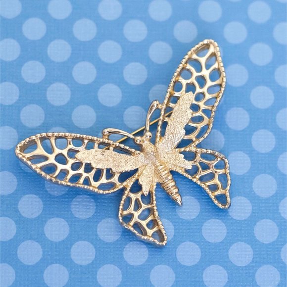 Vintage Art Nouveau Butterfly Brooch by Sarah Coventry - M31 - Picture 1 of 2